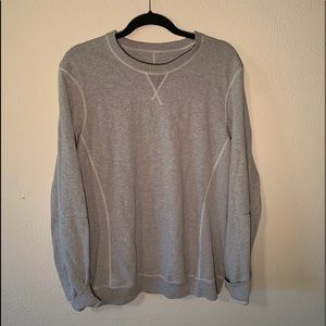 Lululemon Men’s Grey Sweatshirt